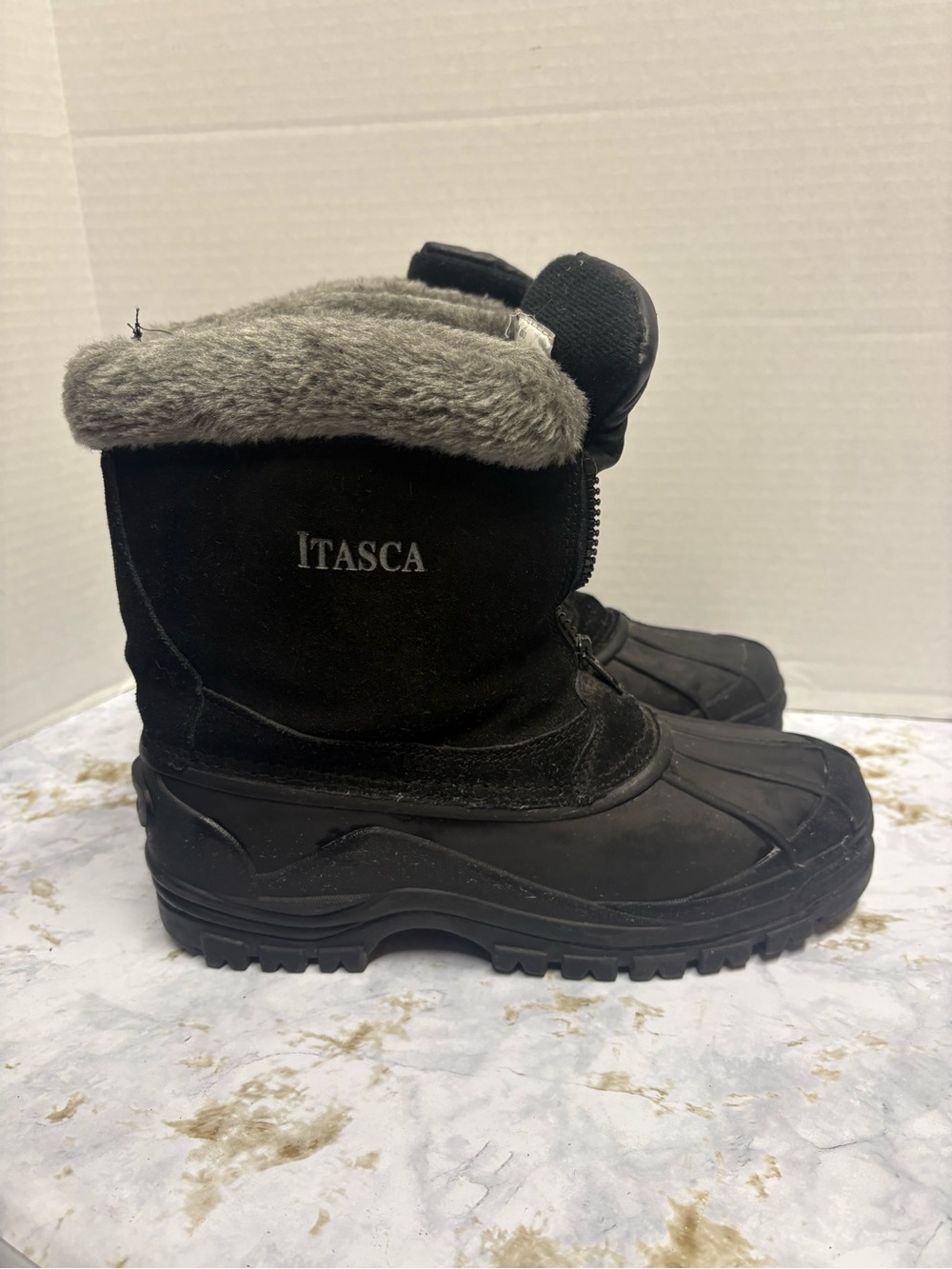 Itasca Black Winter Boots with Gray Faux Fur Cuff